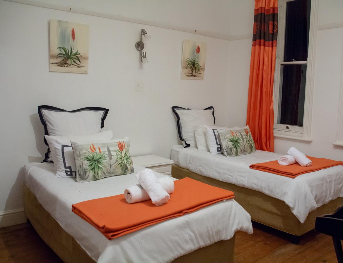 סוולנדאם Impangele Guest House מראה חיצוני תמונה