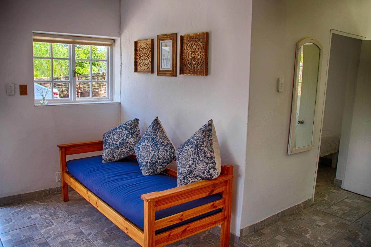 סוולנדאם Impangele Guest House מראה חיצוני תמונה